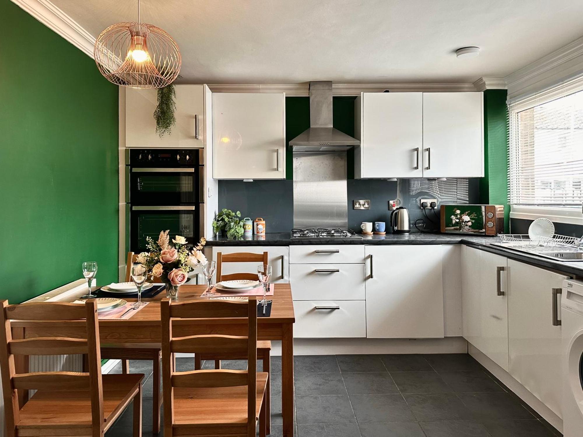 6 Guests House Old Trafford,Media City,City Centre, Free Parking Manchester Eksteriør bilde